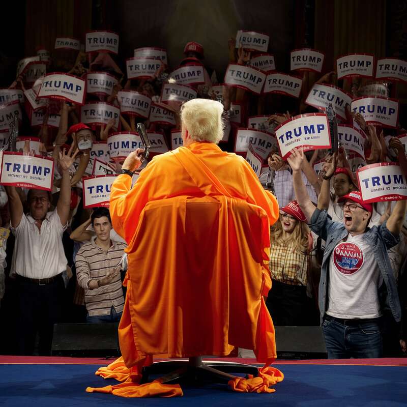 Donald-Trump-as-cult-leader11.jpg